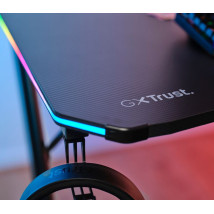 Геймерский игровой стол Trust GXT 709